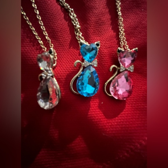 None Jewelry - Cat Pendant w Bow Tie Necklace Set in Gold w Crystal Accents NWT Buyers Choice